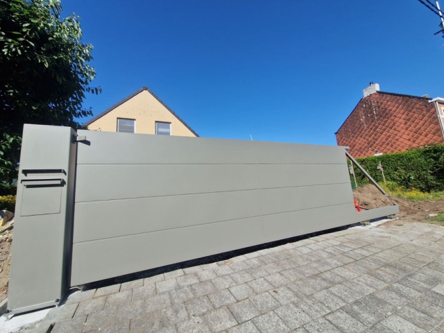 BARI vrijdragende schuifpoort (3)