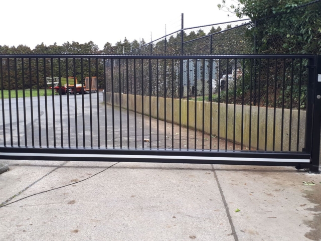 INDUSTRIEEL SCHUIFPOORT 012