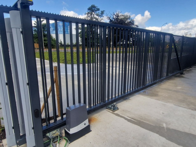 INDUSTRIEEL SCHUIFPOORT 015