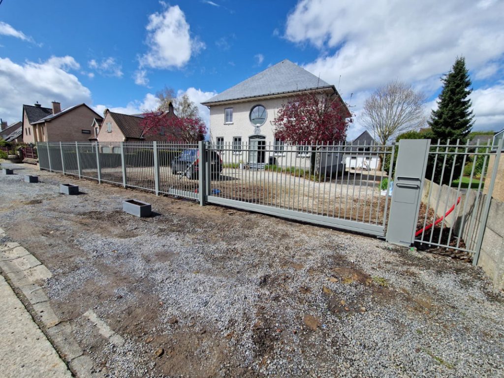 TODI vrijdragende schuifpoort en hekwerk (1)